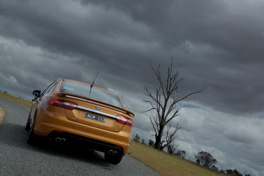  Ford Falcon XR8 2014 года  (фото 2 из 9)